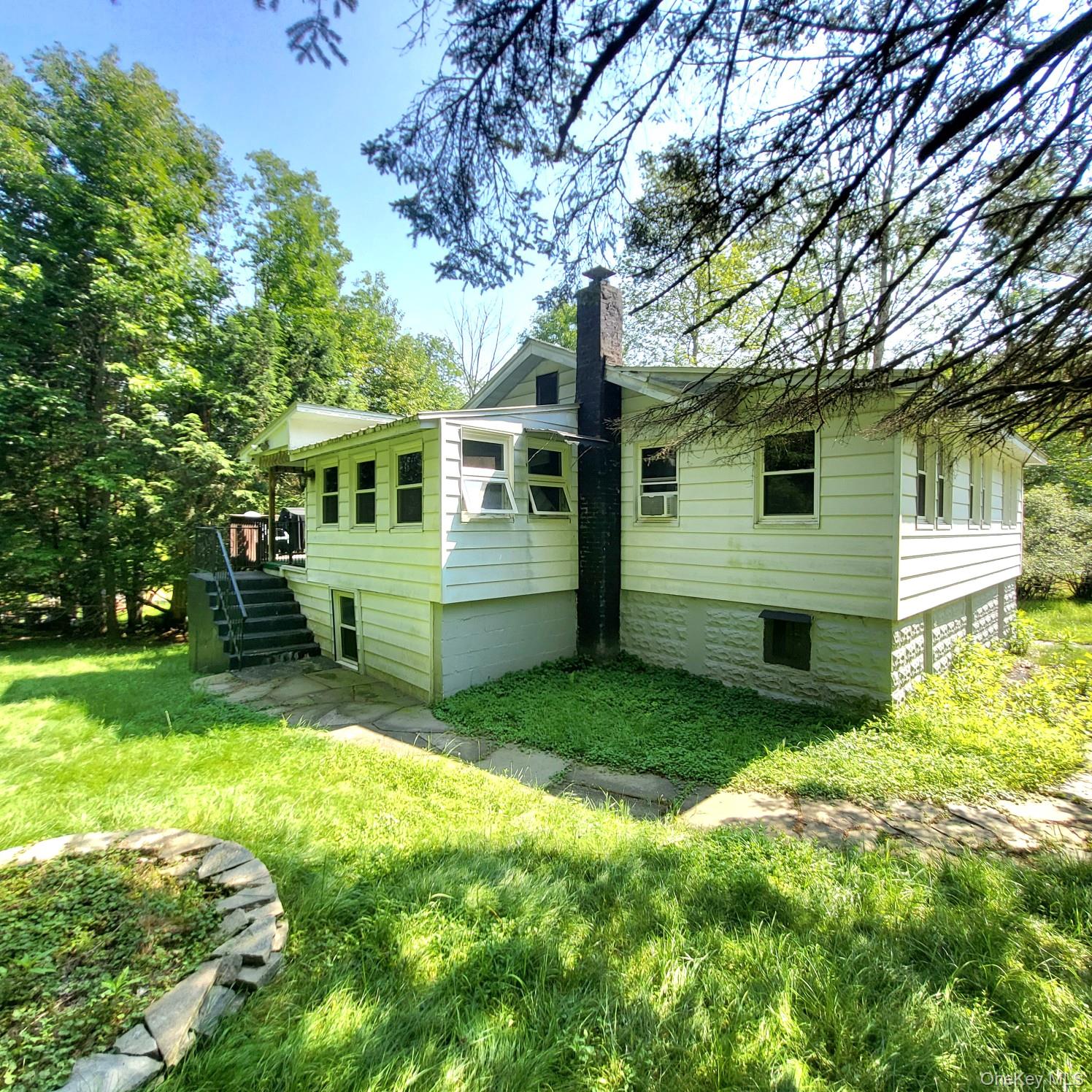 21 E Sullivan Place, Smallwood, NY 12778