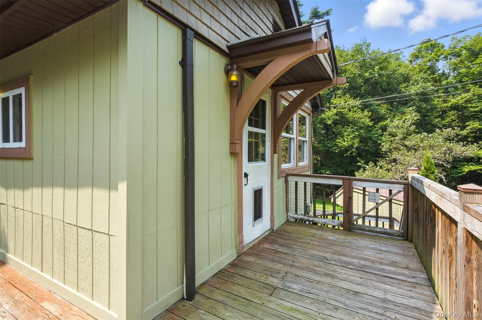 265 Oakland Valley Road, Cuddebackville, NY 12729