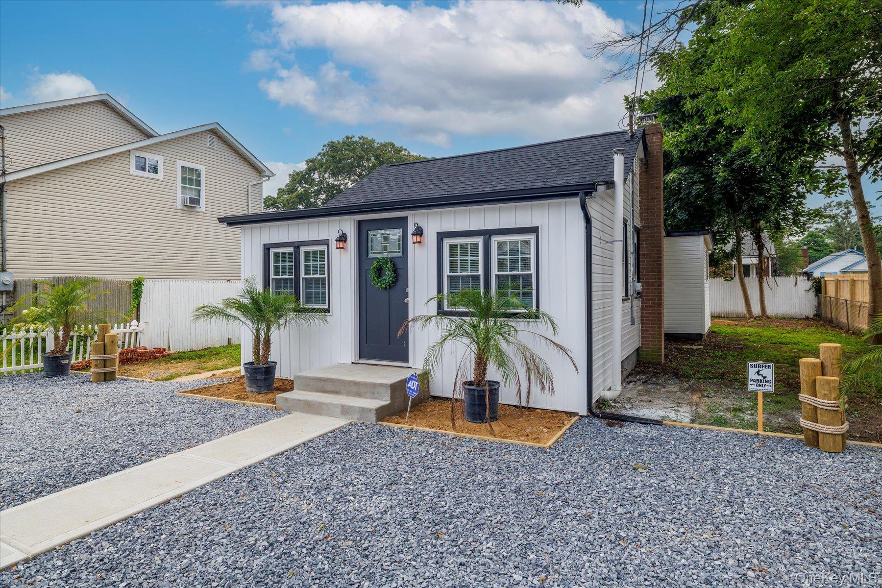 192 E Parkview Drive, Shirley, NY 11967