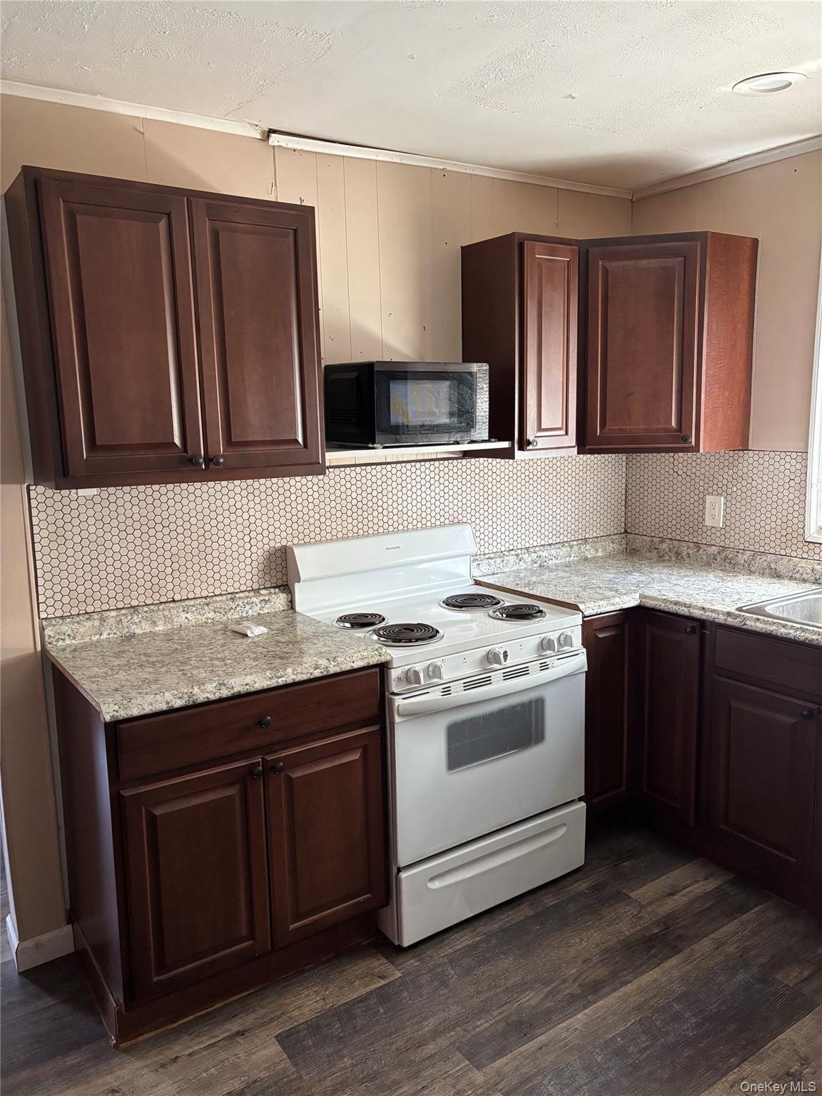 170 Van Buren Street, West Babylon, NY 11704