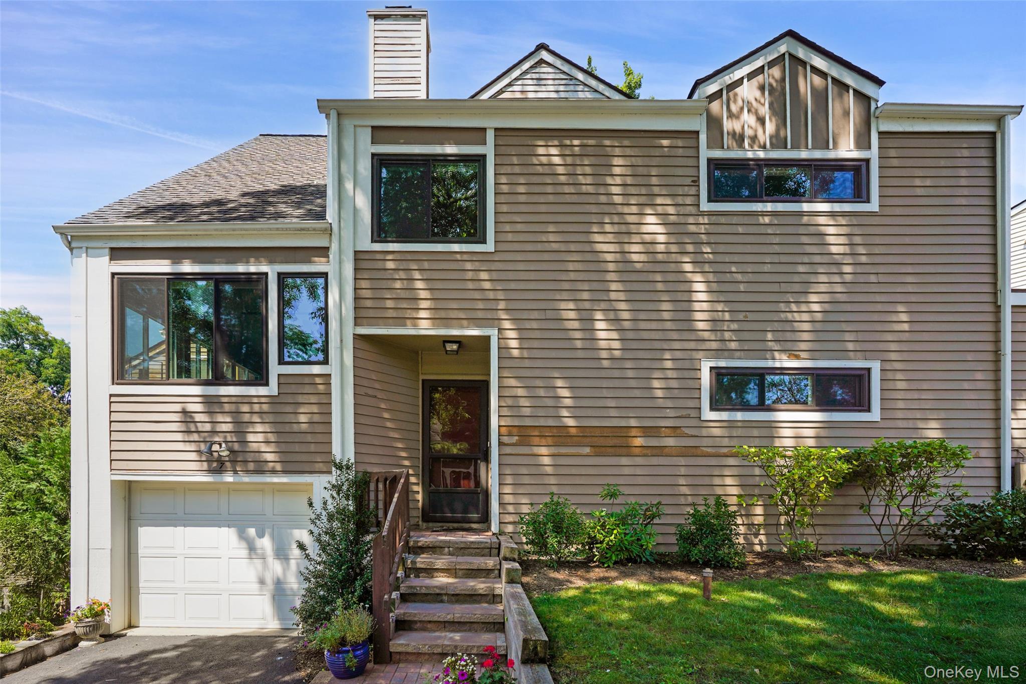 7 Top Of The Ridge Ridge # B4, Mamaroneck, NY 10543