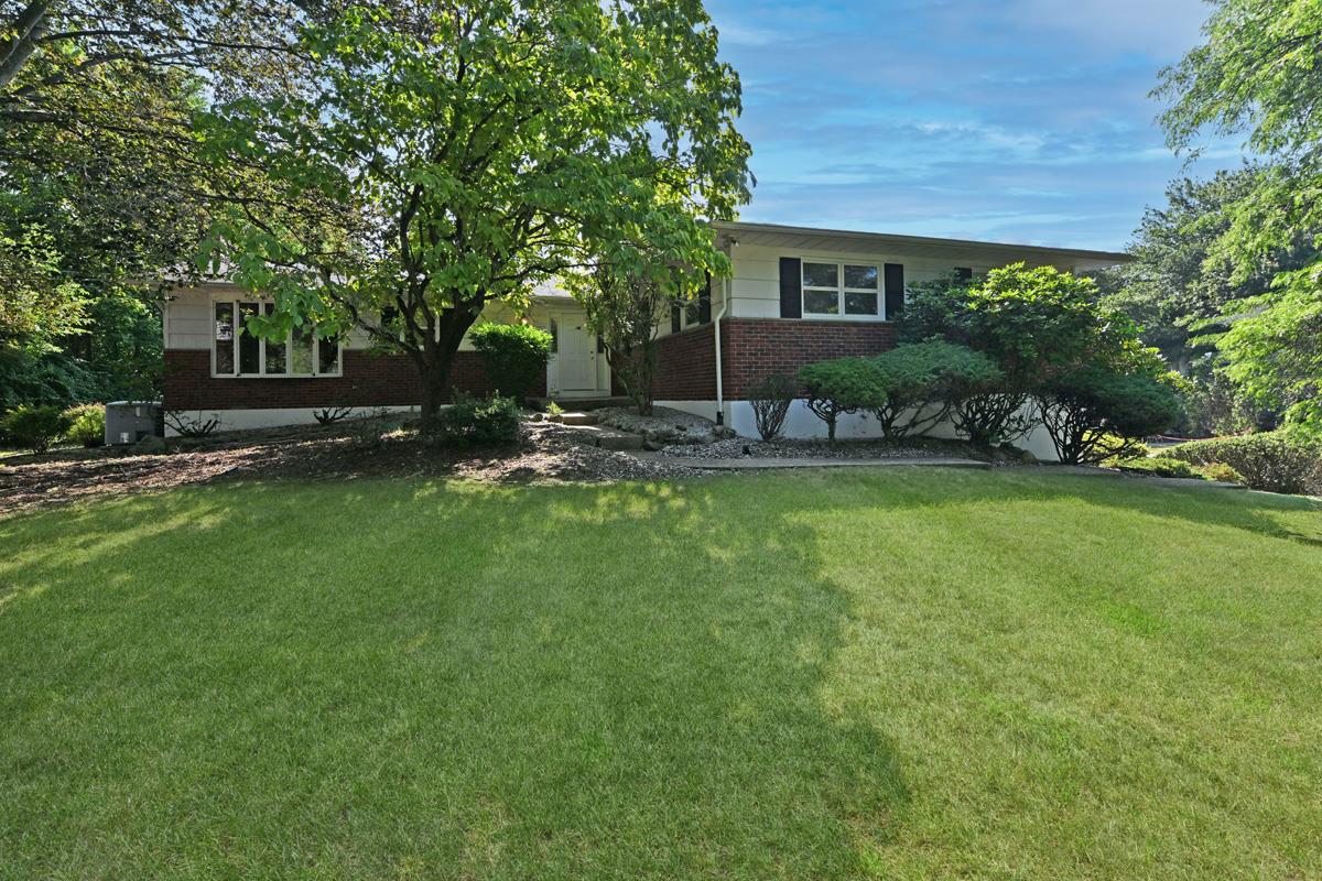 16 Briar Court, Spring Valley, NY 10977