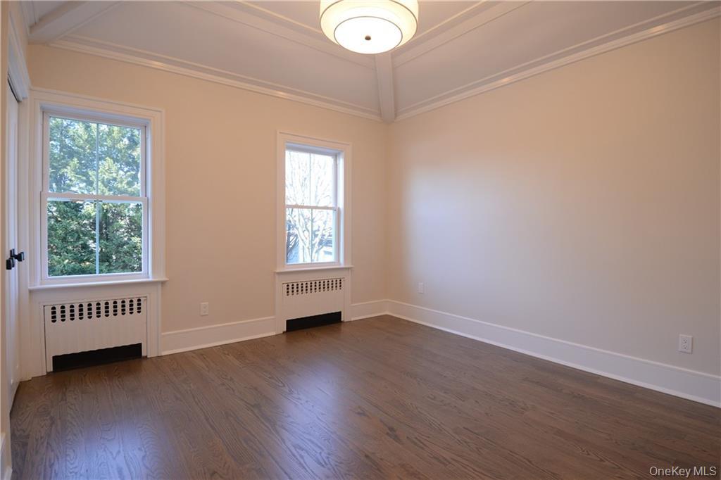 137 Hillside Place, Eastchester, NY 10709