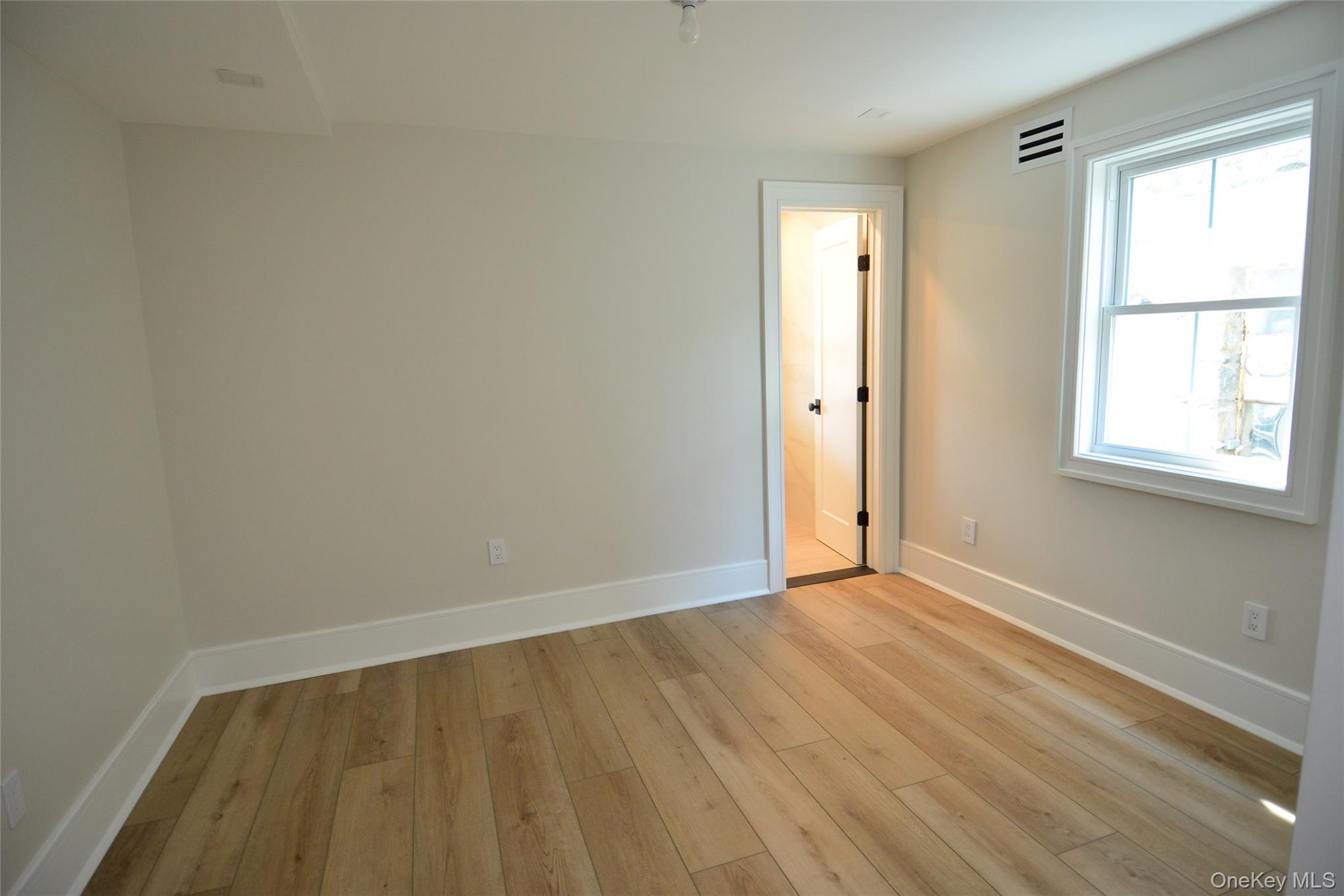 137 Hillside Place, Eastchester, NY 10709