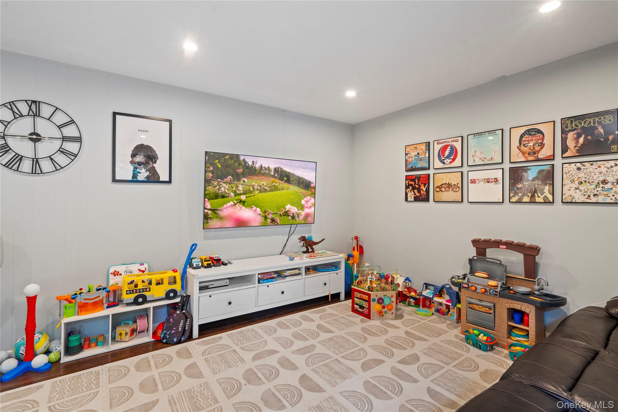 31 Santa Barbara Drive # 31, Plainview, NY 11803