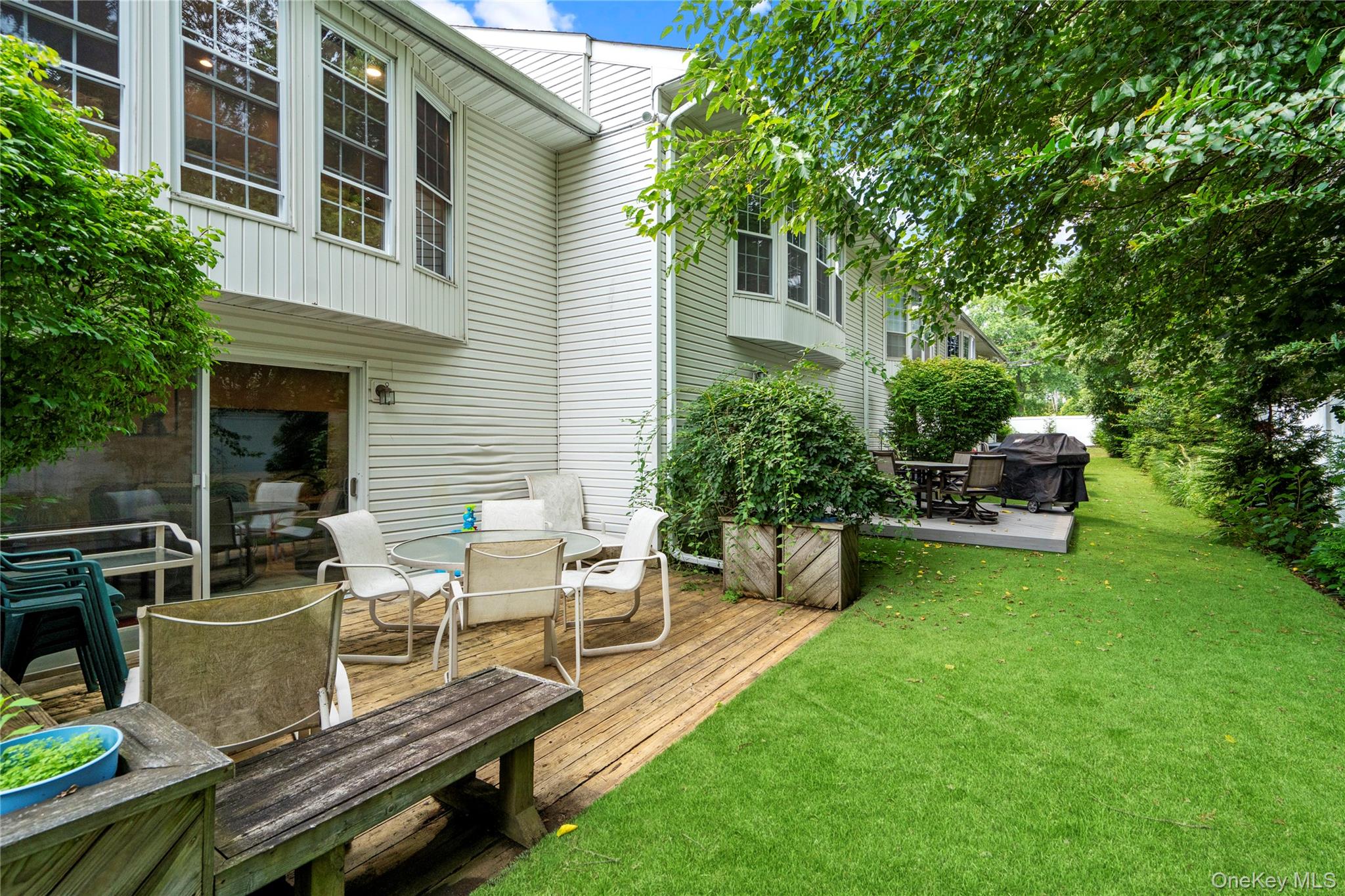 31 Santa Barbara Drive # 31, Plainview, NY 11803