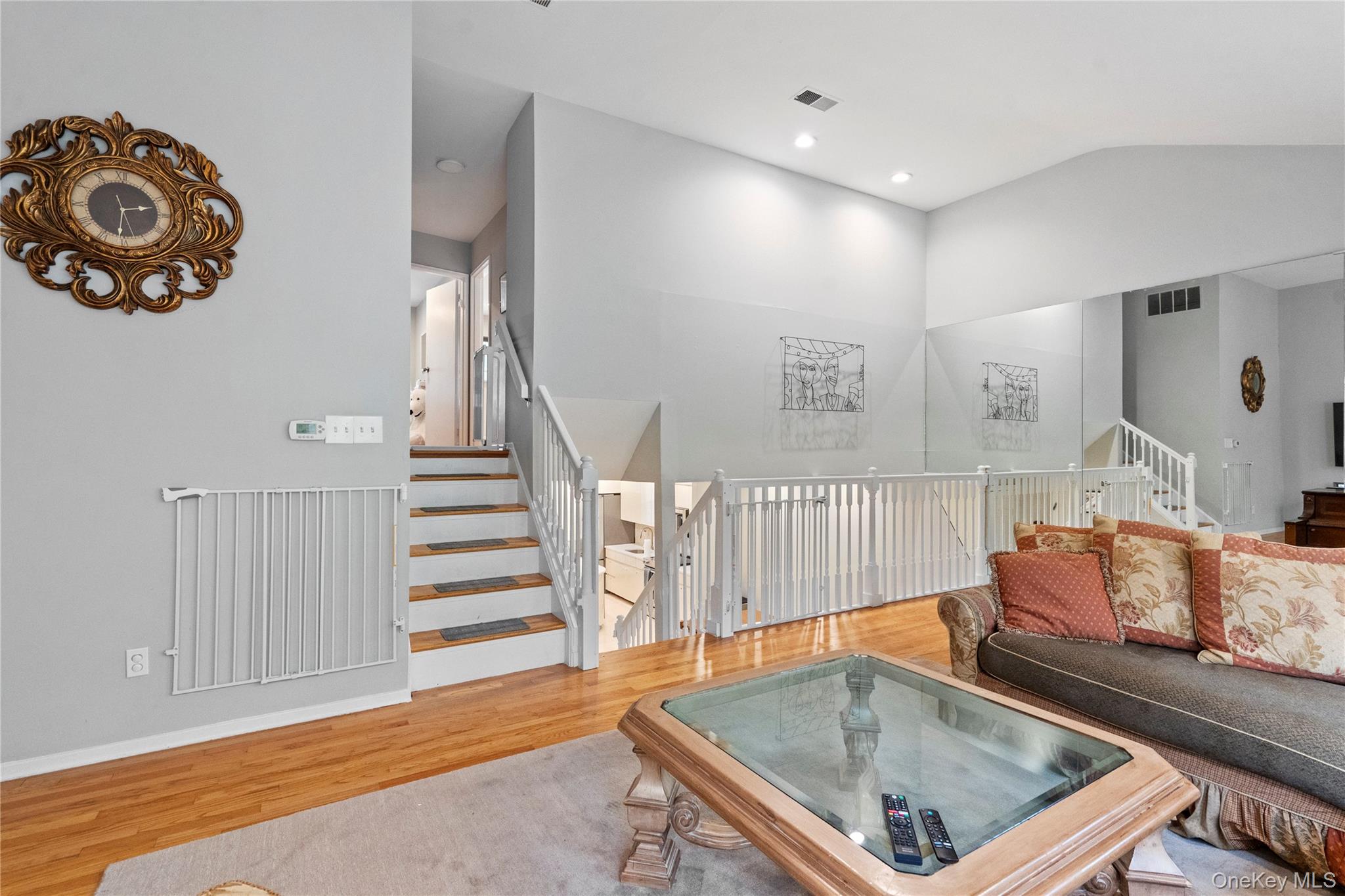 31 Santa Barbara Drive # 31, Plainview, NY 11803