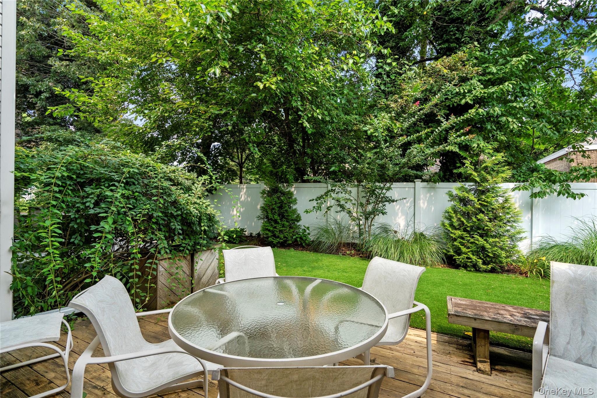 31 Santa Barbara Drive # 31, Plainview, NY 11803