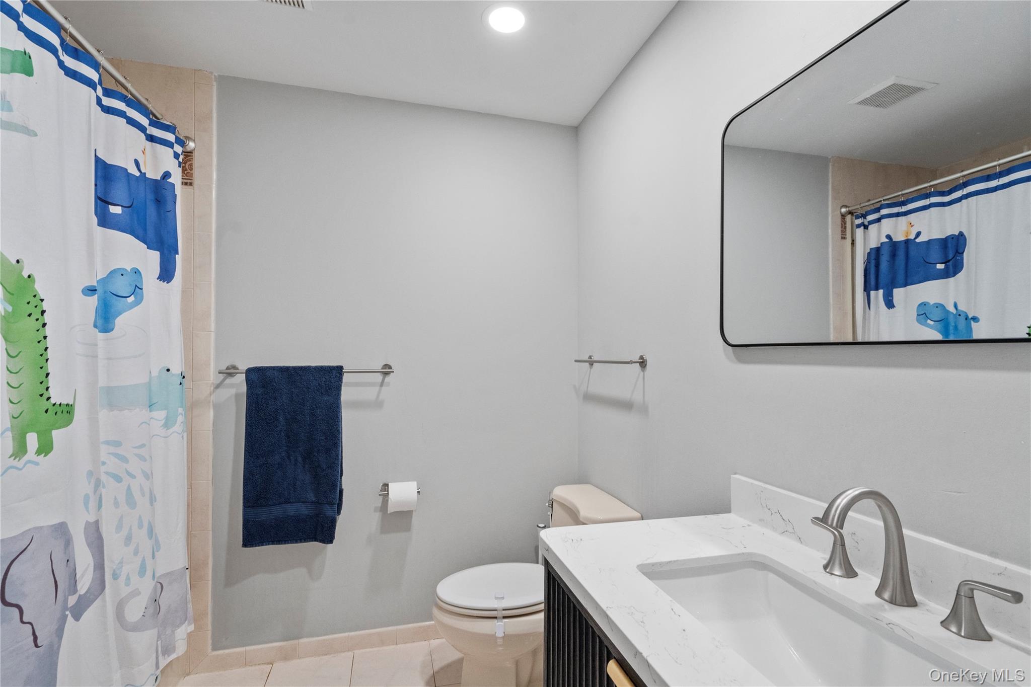 31 Santa Barbara Drive # 31, Plainview, NY 11803