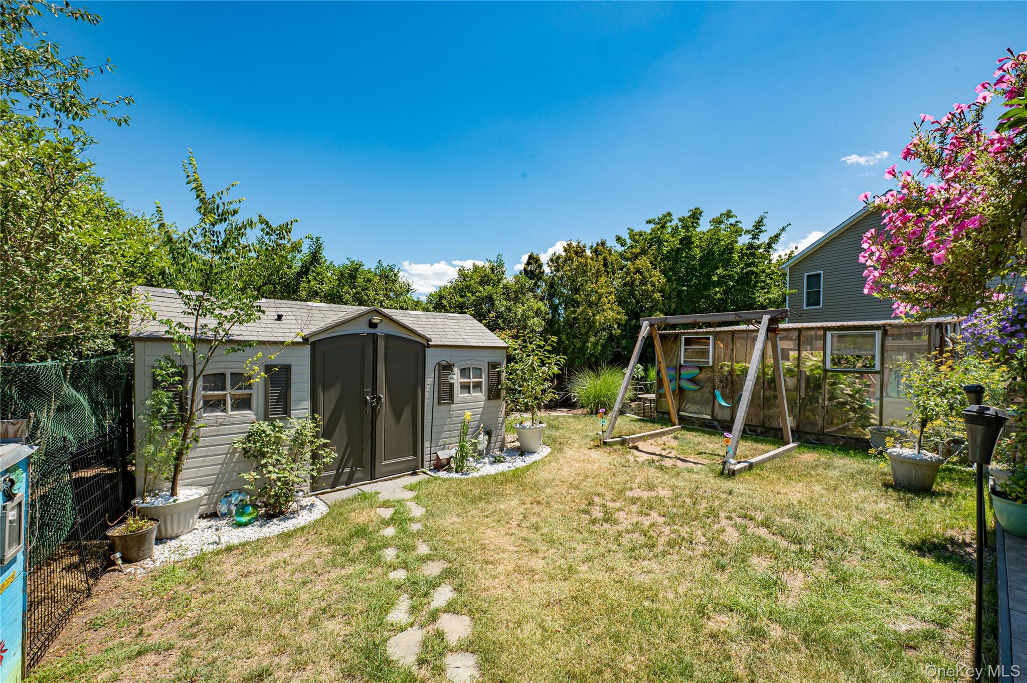 8 Woodbrook Drive # 8, Ridge, NY 11961