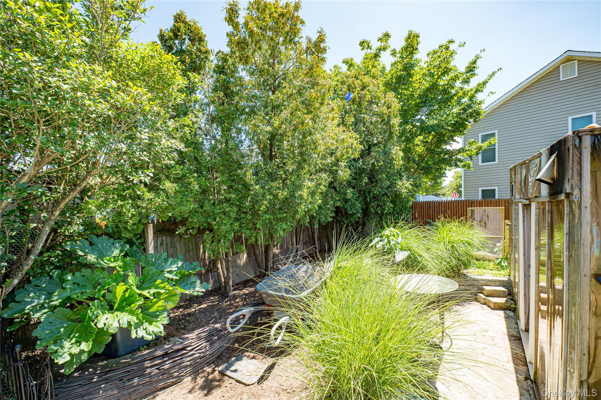 8 Woodbrook Drive # 8, Ridge, NY 11961