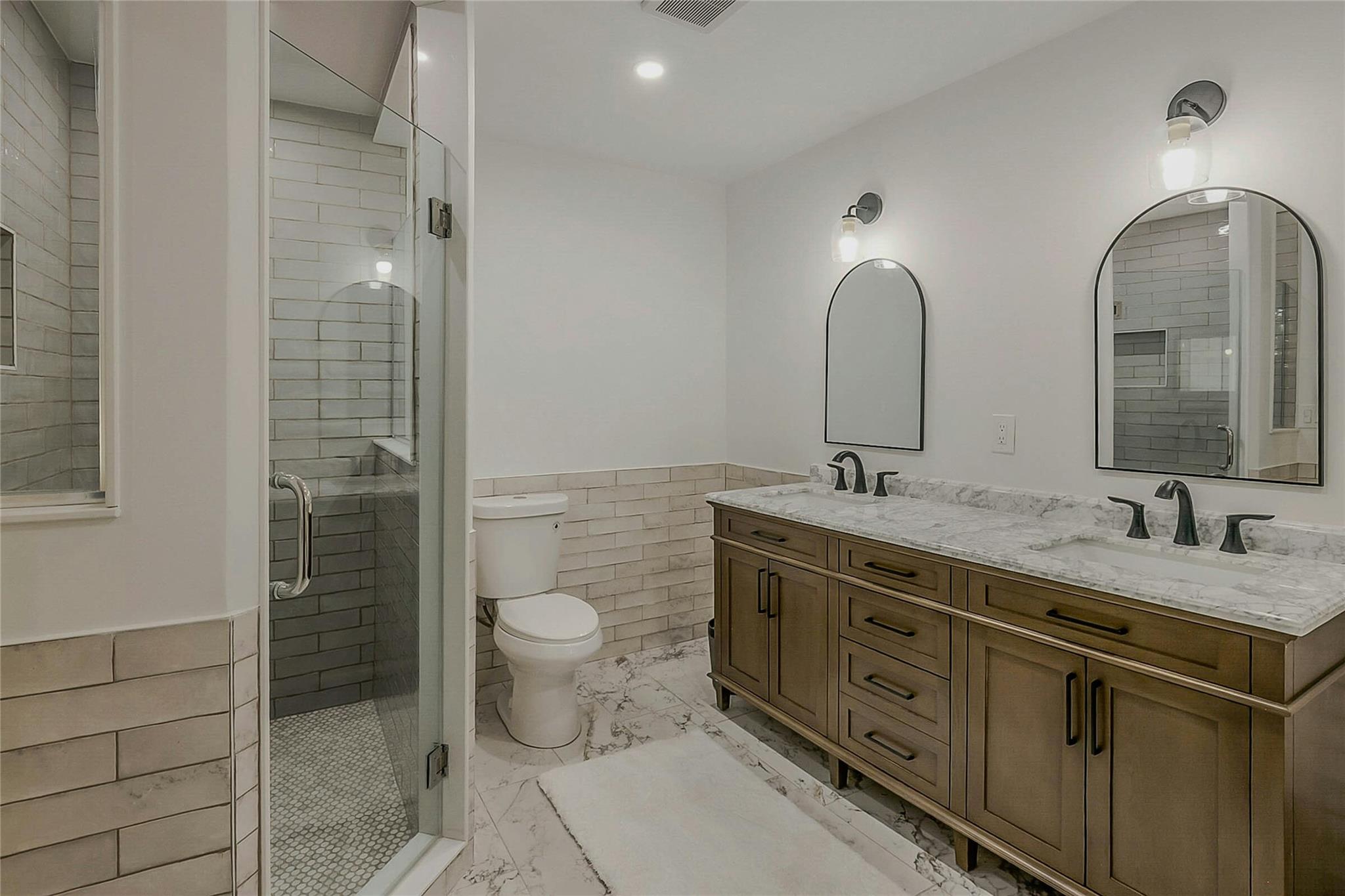 25 Spring Hollow Road, Centerport, NY 11721