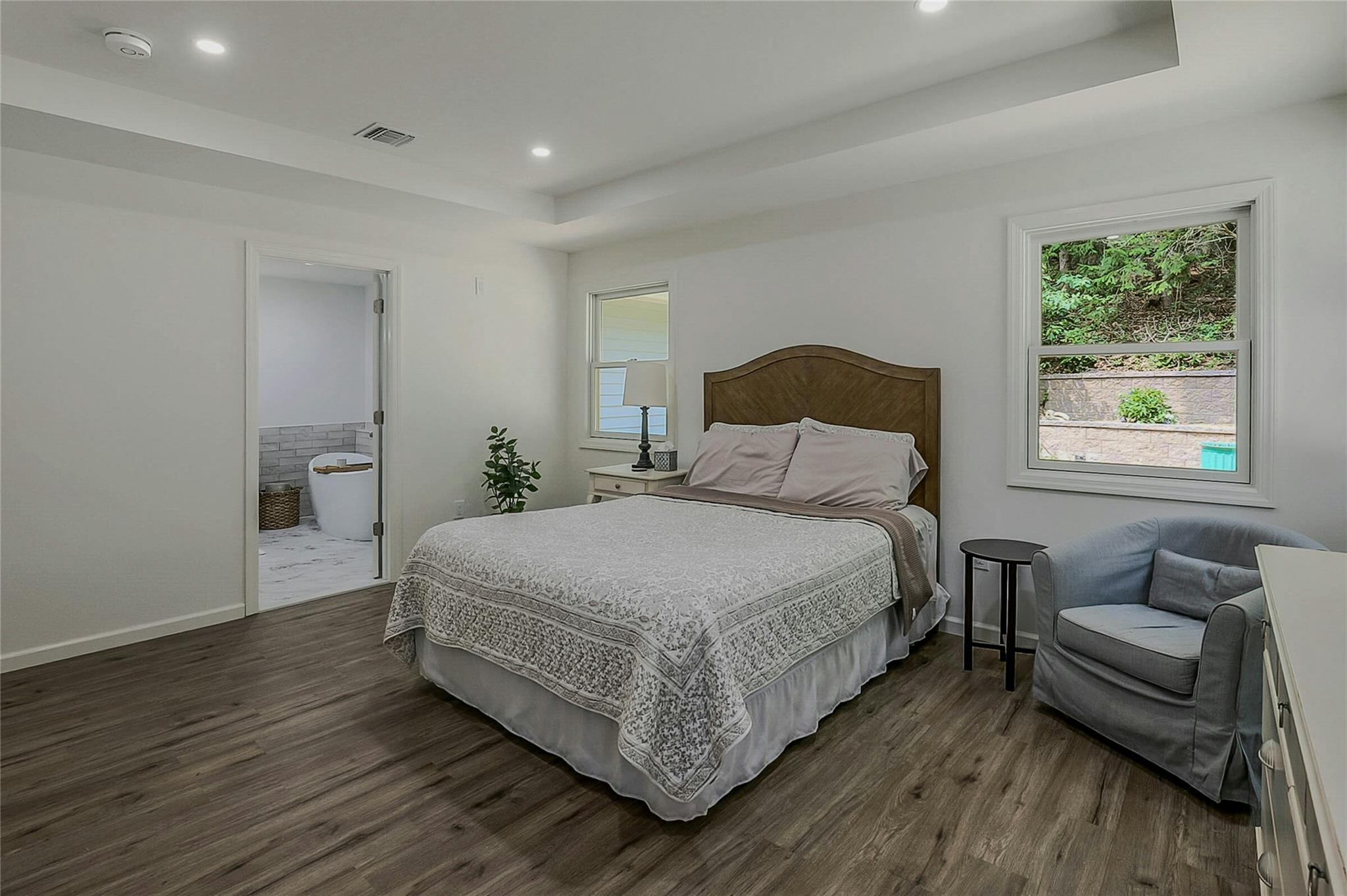 25 Spring Hollow Road, Centerport, NY 11721