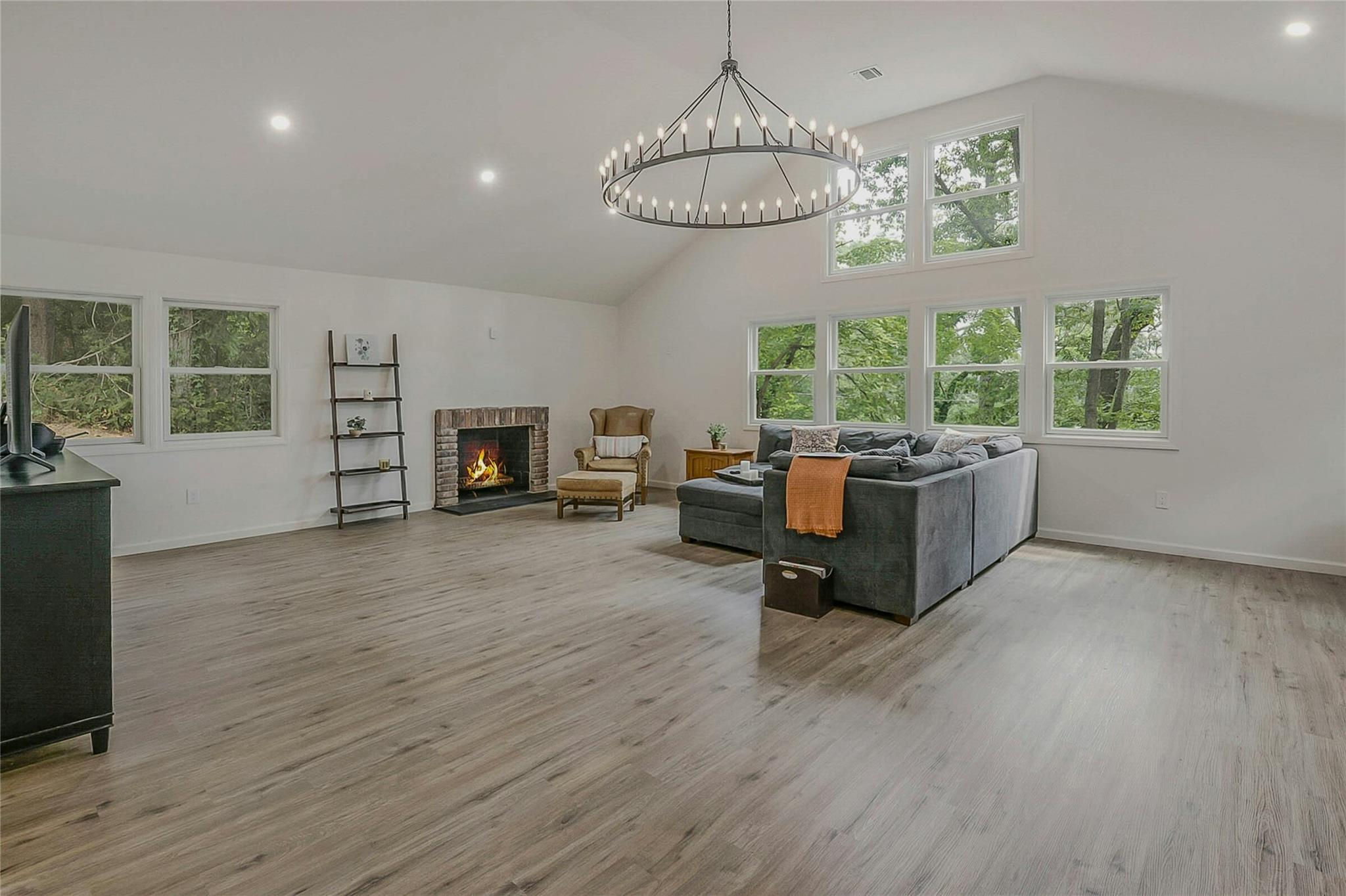 25 Spring Hollow Road, Centerport, NY 11721