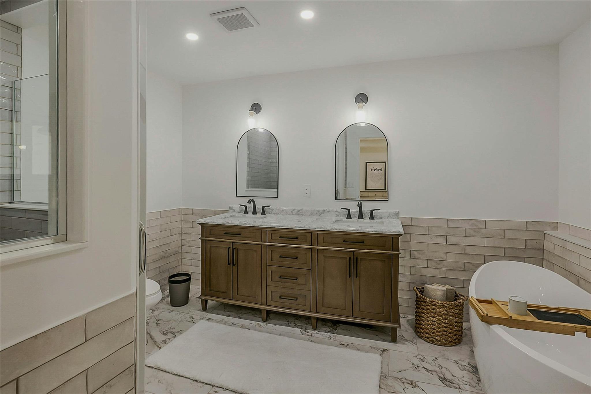 25 Spring Hollow Road, Centerport, NY 11721