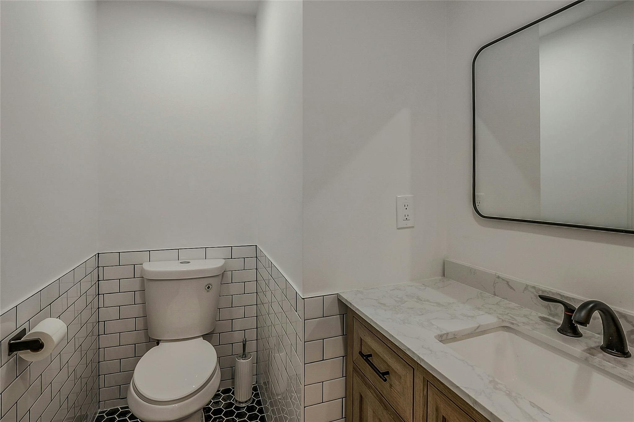 25 Spring Hollow Road, Centerport, NY 11721