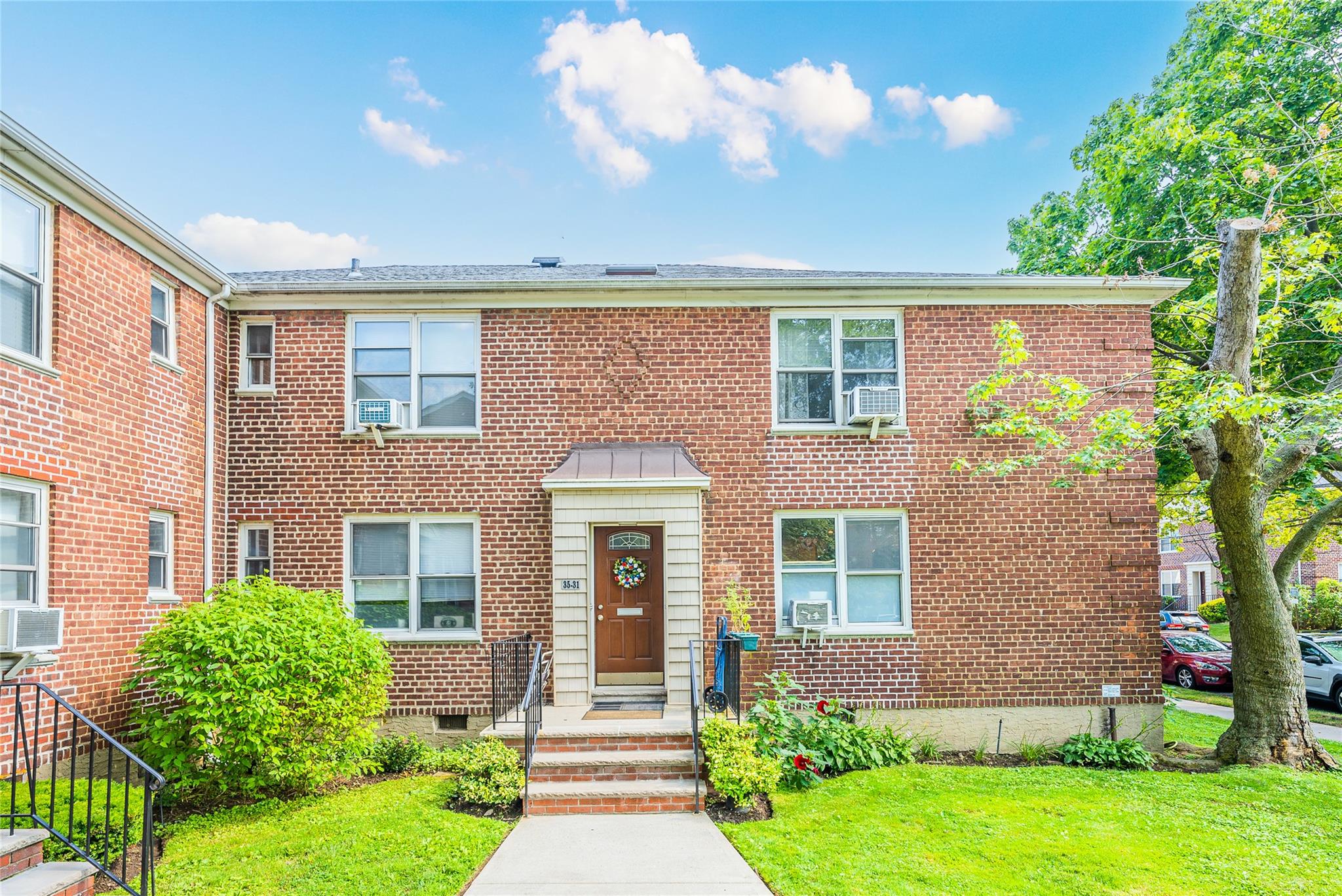 35-31 205th Street # #300, Bayside, NY 11361