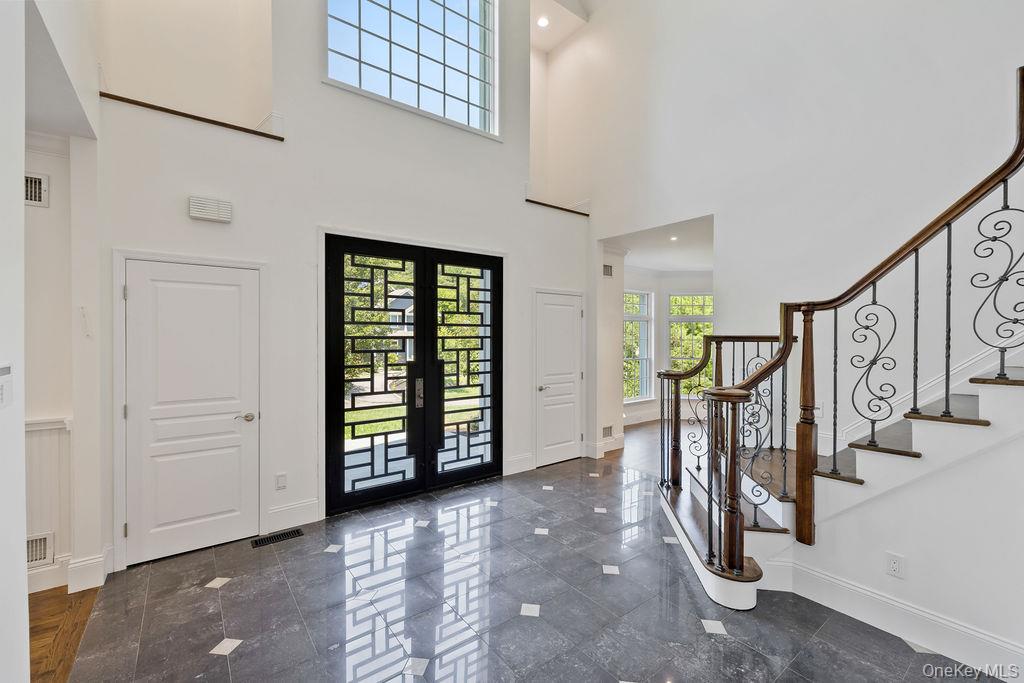 4 Beaver Pond Court, Stony Point, NY 10980