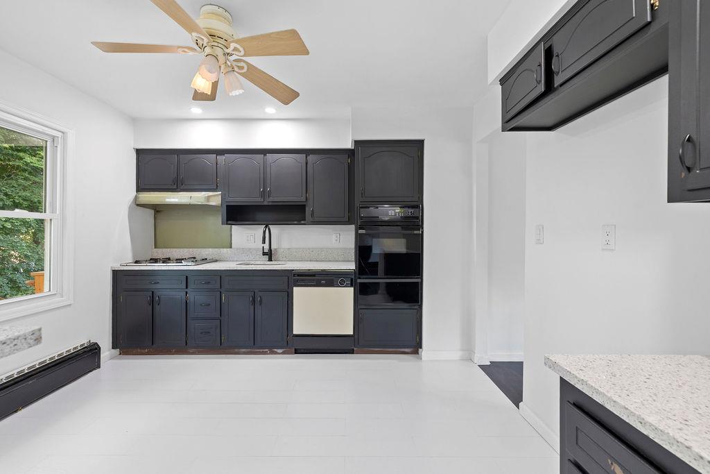 6 McGovern Drive, Garnerville, NY 10923