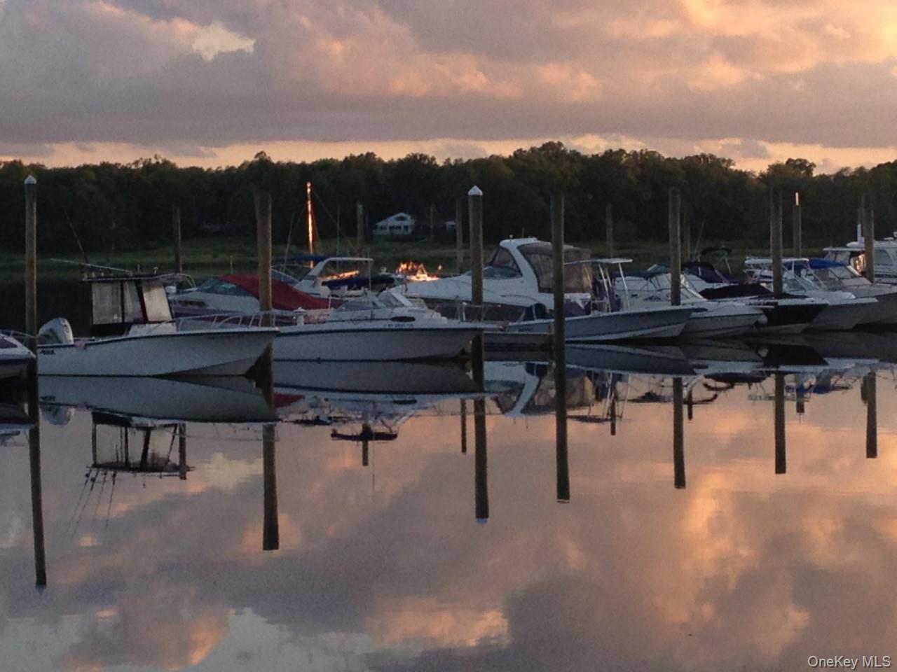 15 King Road, Bayville, NY 11709