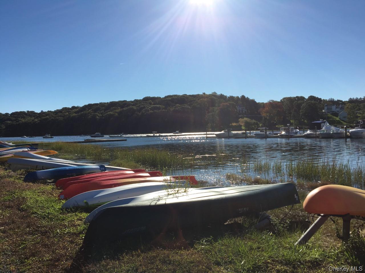 15 King Road, Bayville, NY 11709