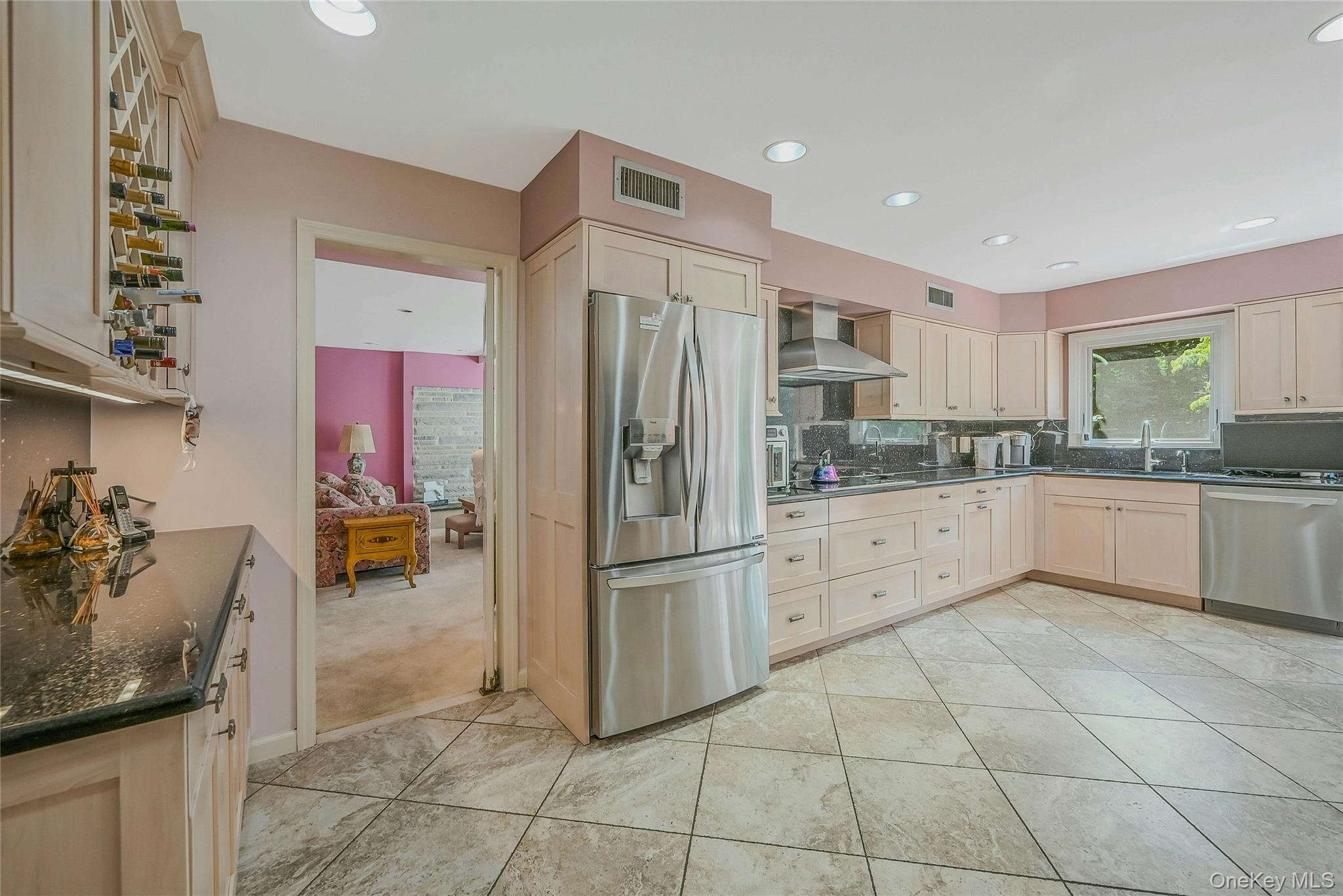 30 Briarfield Lane, Huntington, NY 11743