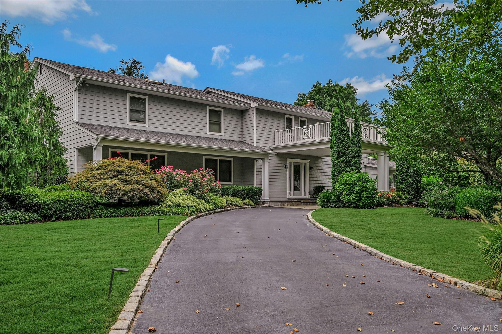 30 Briarfield Lane, Huntington, NY 11743