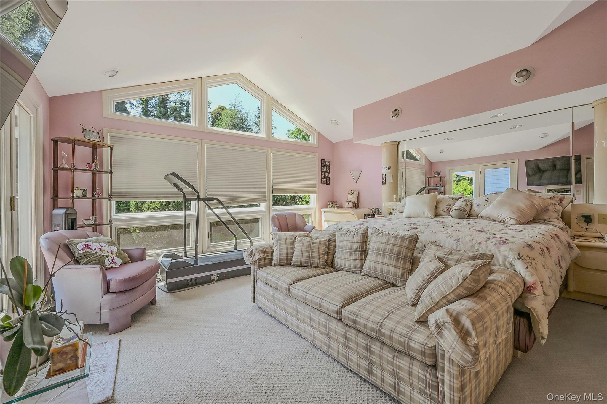 30 Briarfield Lane, Huntington, NY 11743