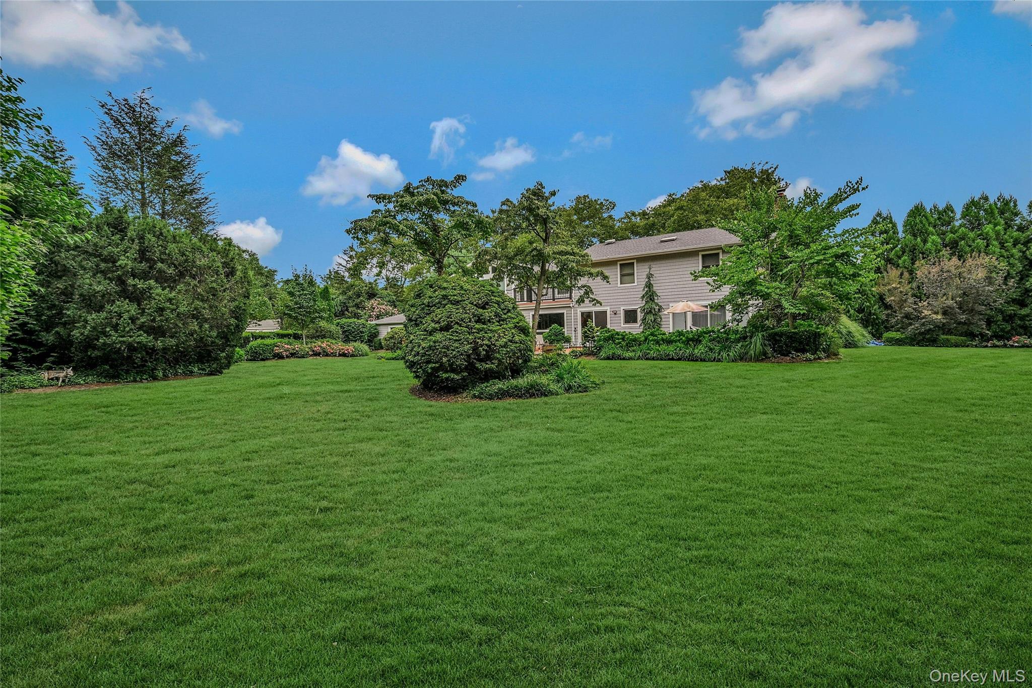 30 Briarfield Lane, Huntington, NY 11743