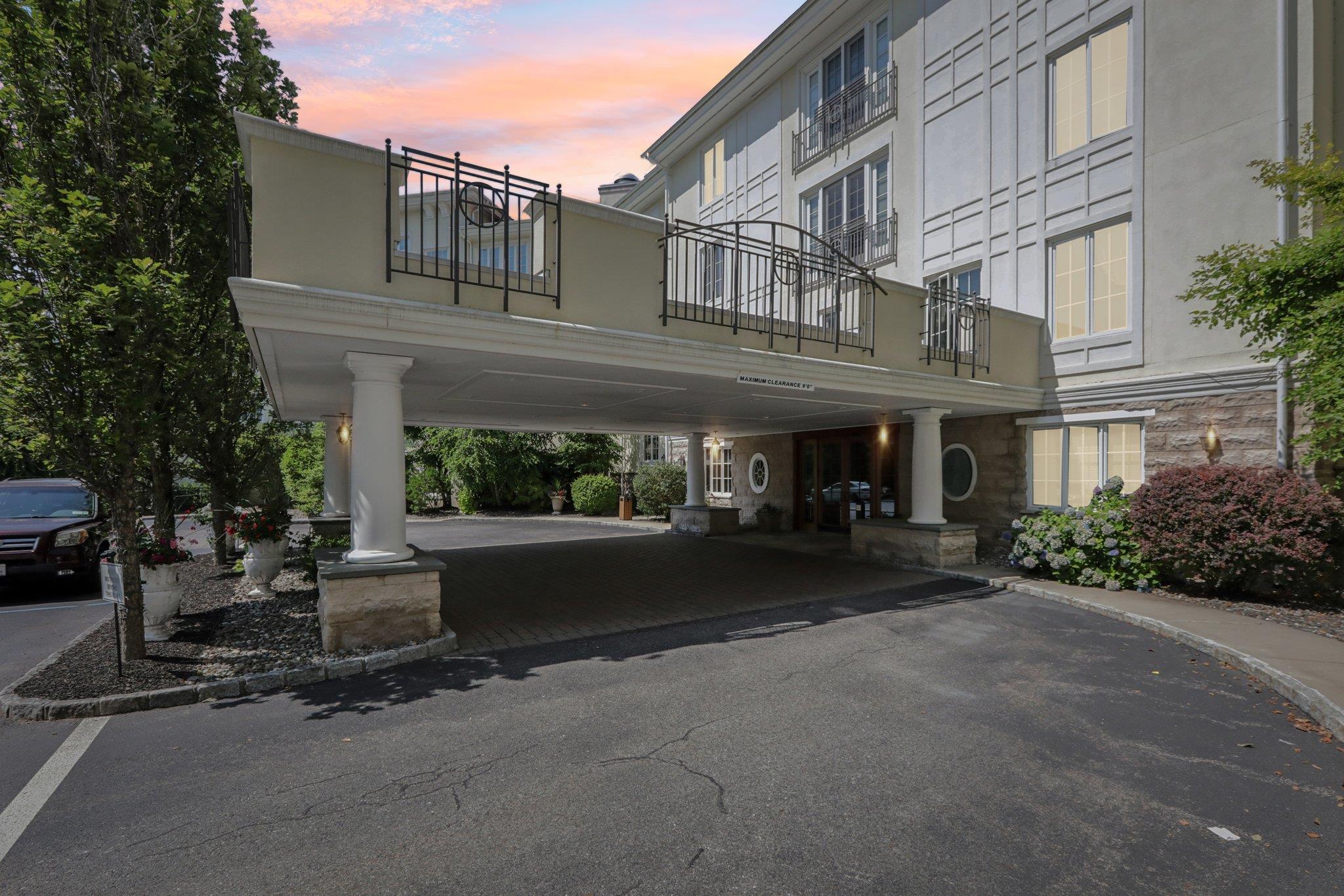 514 Trump Park, Shrub Oak, NY 10588