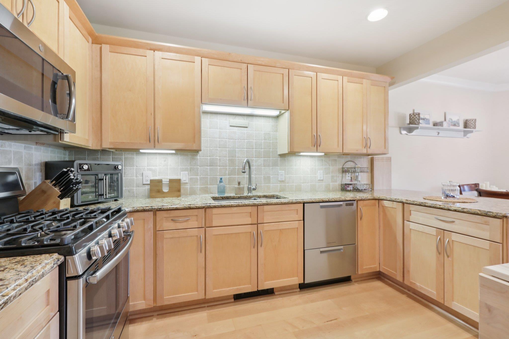 514 Trump Park, Shrub Oak, NY 10588