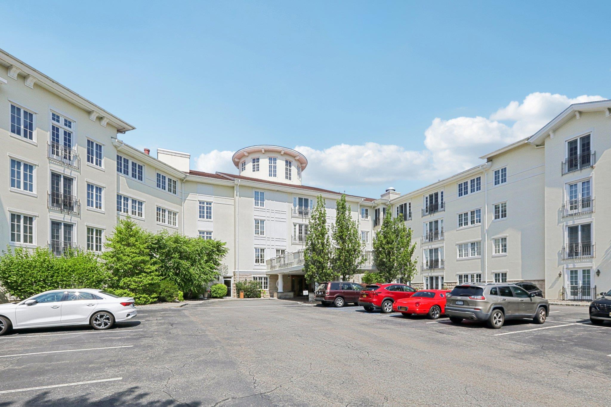 514 Trump Park, Shrub Oak, NY 10588