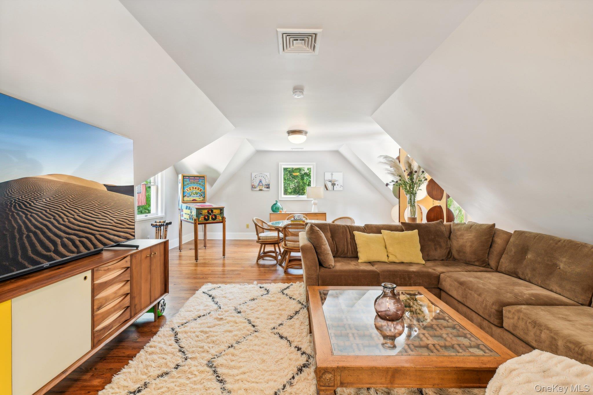 17 Oak Meadow Lane, Bellport Village, NY 11713