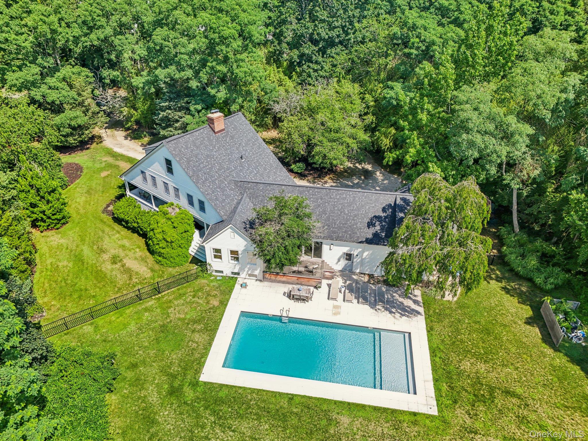 17 Oak Meadow Lane, Bellport Village, NY 11713