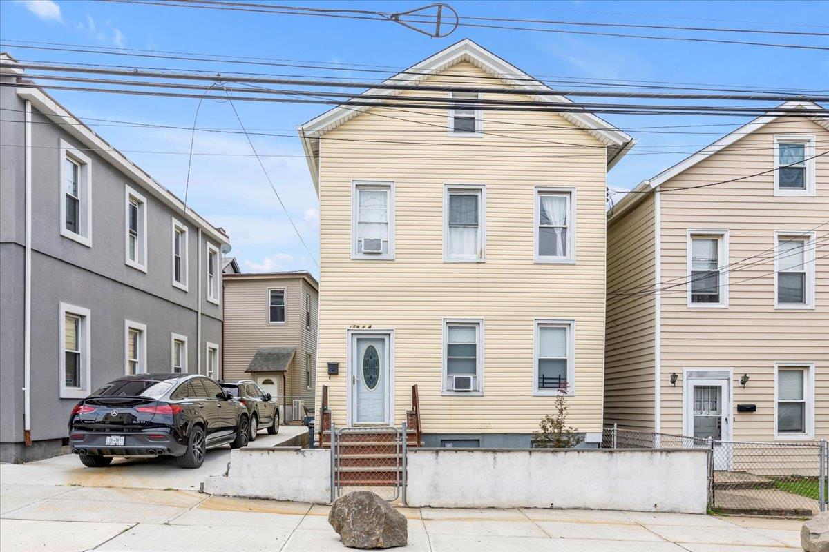 11914 15th Avenue, Flushing, NY 11356
