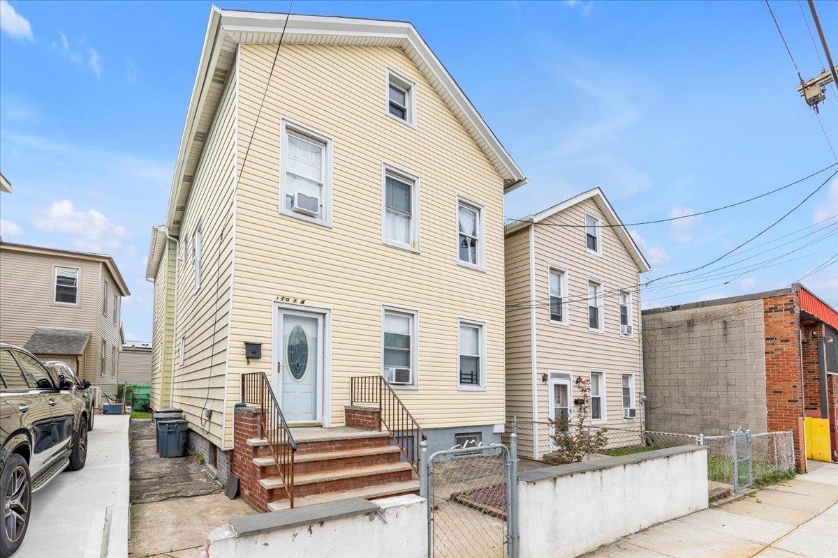 11914 15th Avenue, Flushing, NY 11356