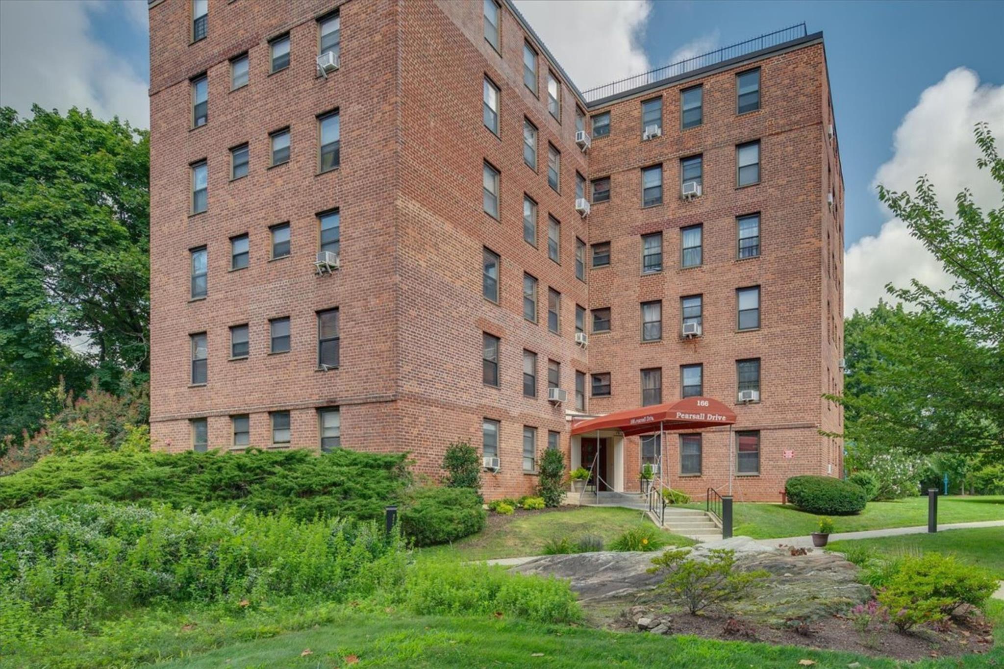 166 Pearsall Drive # 1D, Mount Vernon, NY 10552