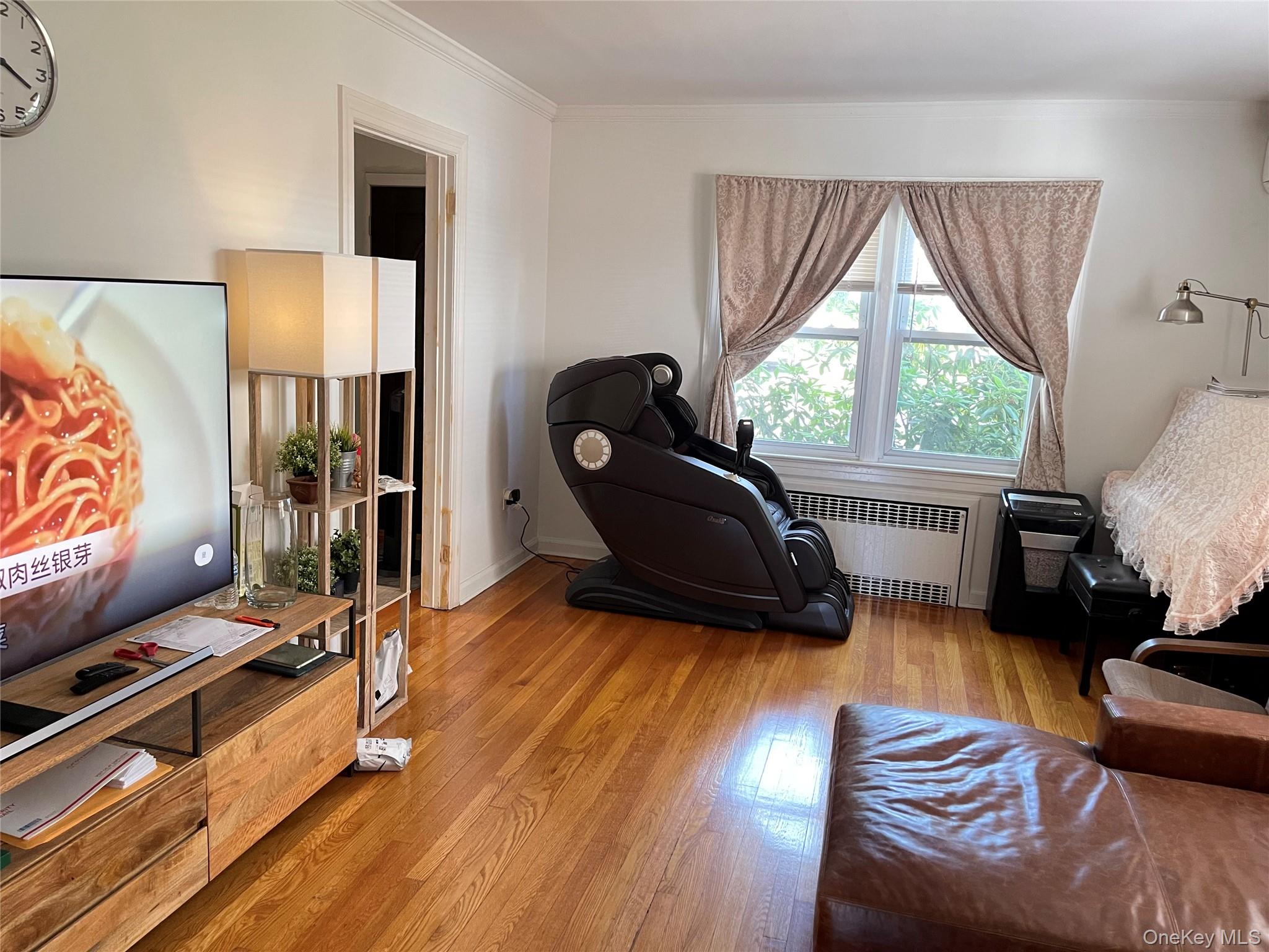 1306 6th Avenue, New Hyde Park, NY 11040