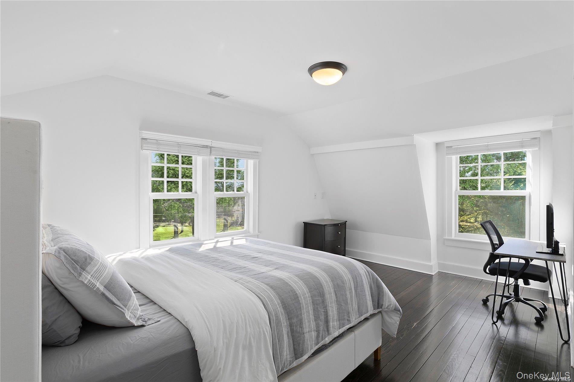 74 Cedar Lane W, Remsenburg, NY 11960