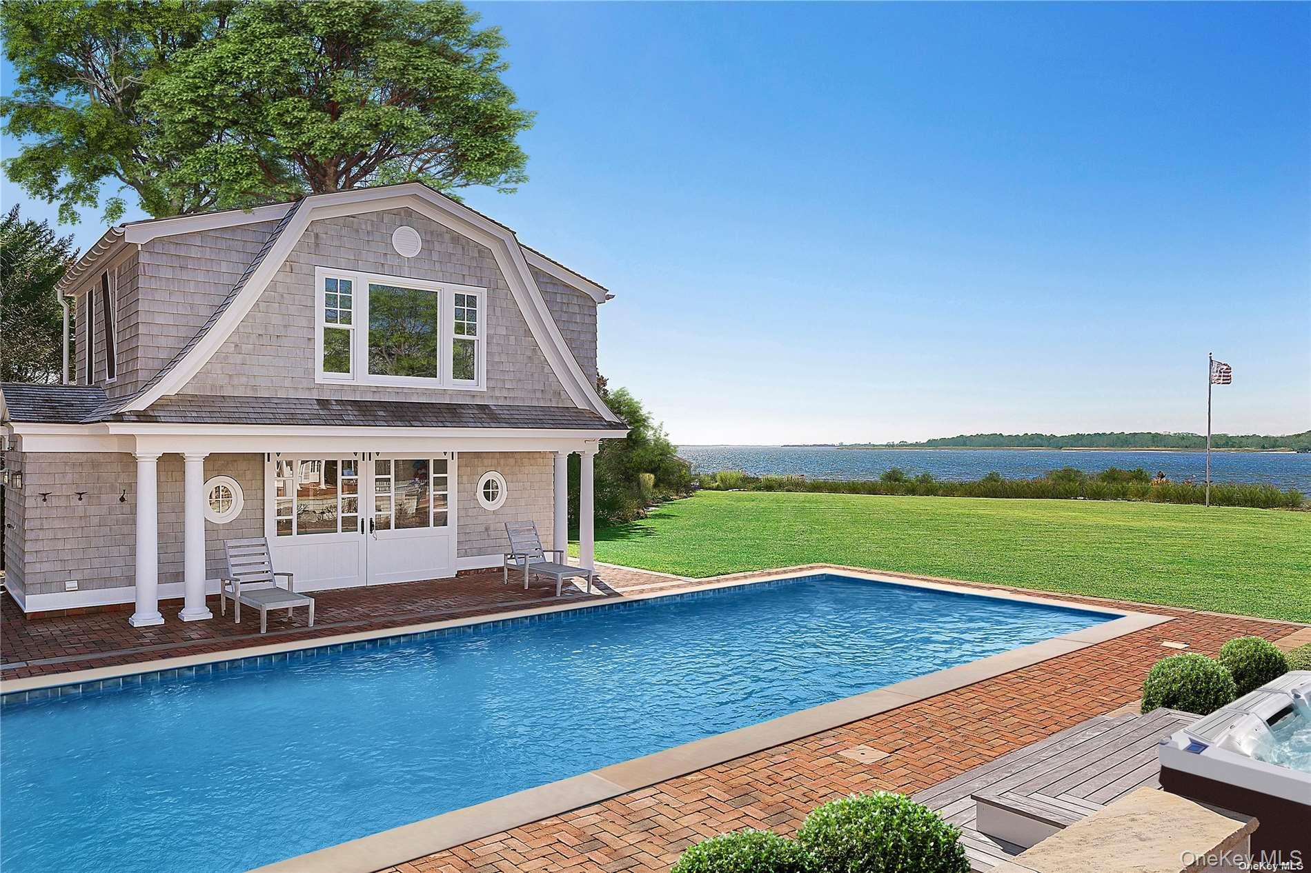 74 Cedar Lane W, Remsenburg, NY 11960