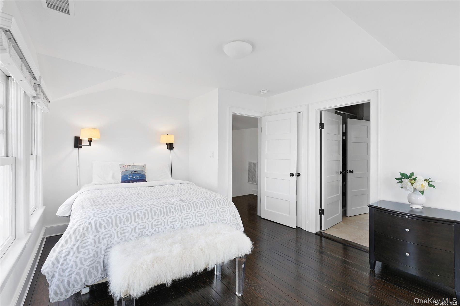 74 Cedar Lane W, Remsenburg, NY 11960