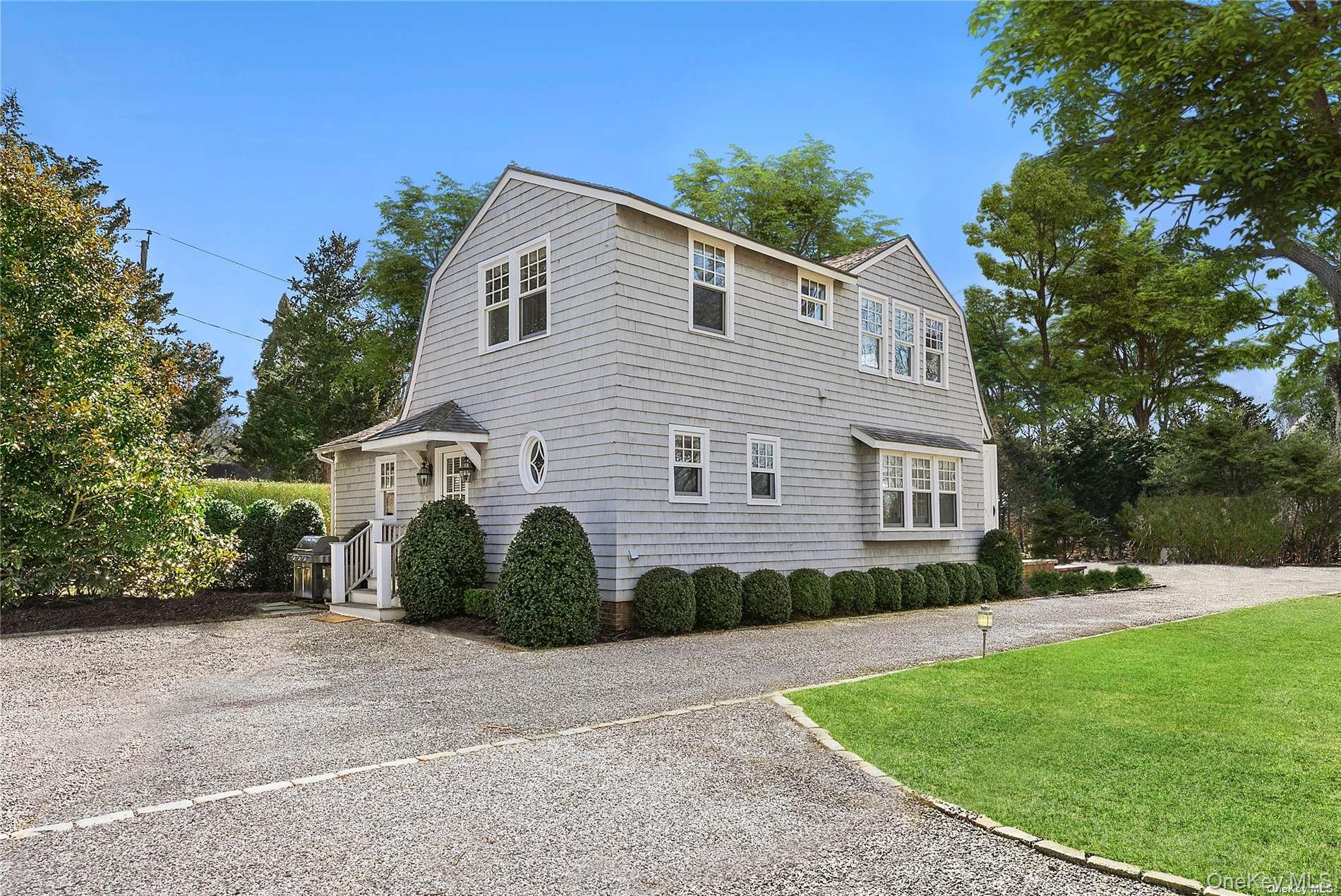 74 Cedar Lane W, Remsenburg, NY 11960