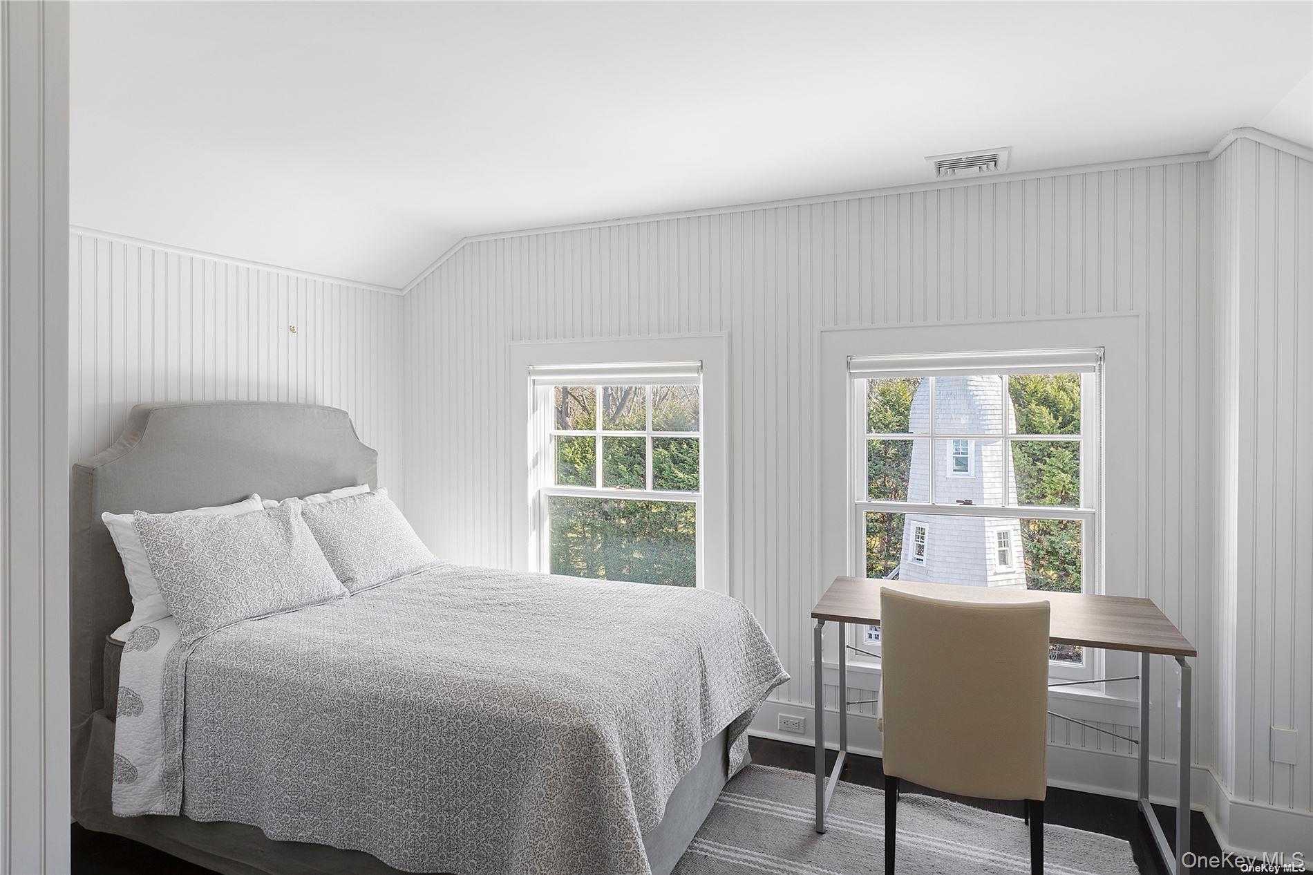 74 Cedar Lane W, Remsenburg, NY 11960