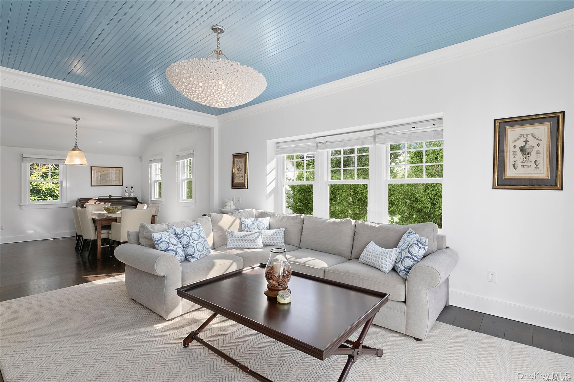 74 Cedar Lane W, Remsenburg, NY 11960