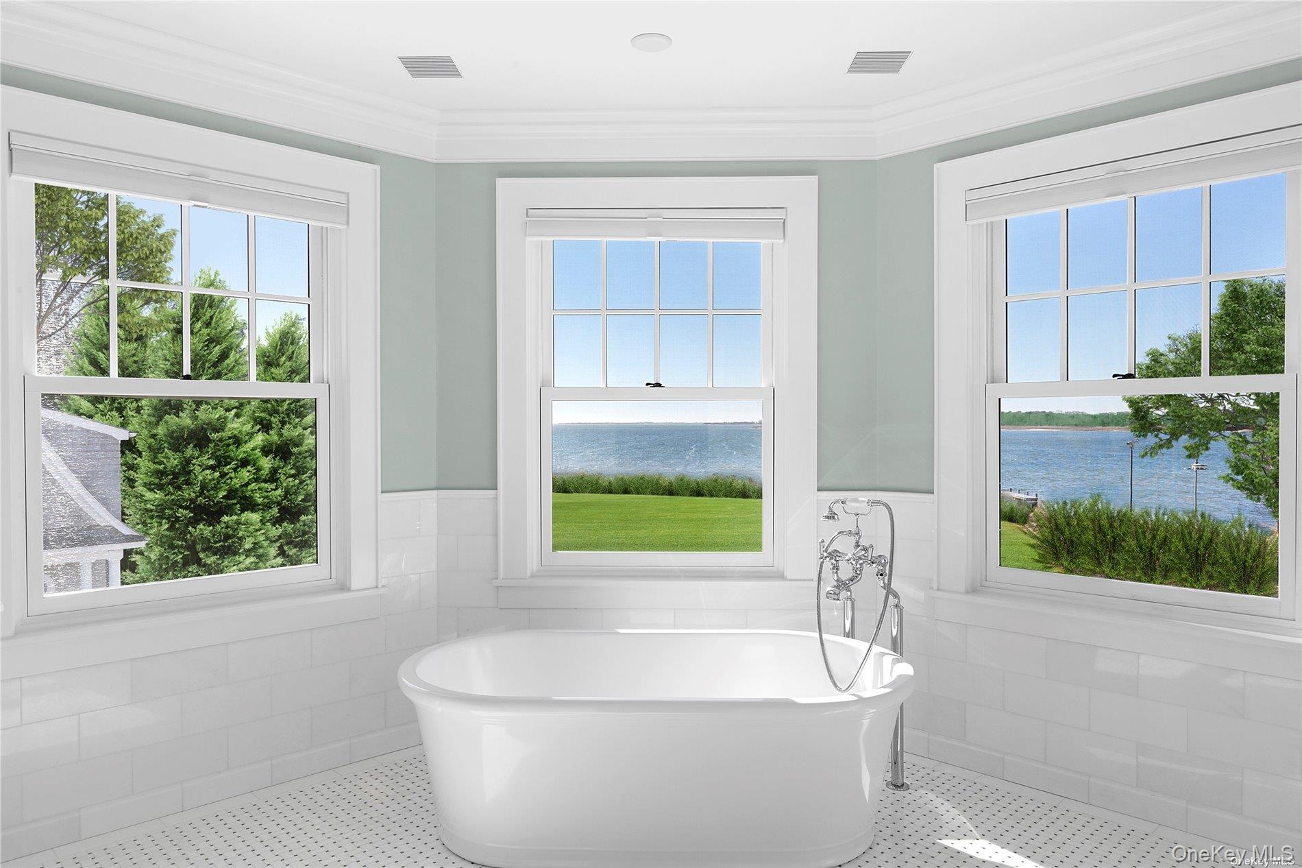 74 Cedar Lane W, Remsenburg, NY 11960