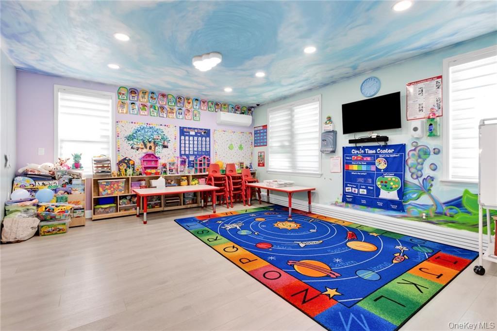 726 Manor Court, Brooklyn, NY 11235