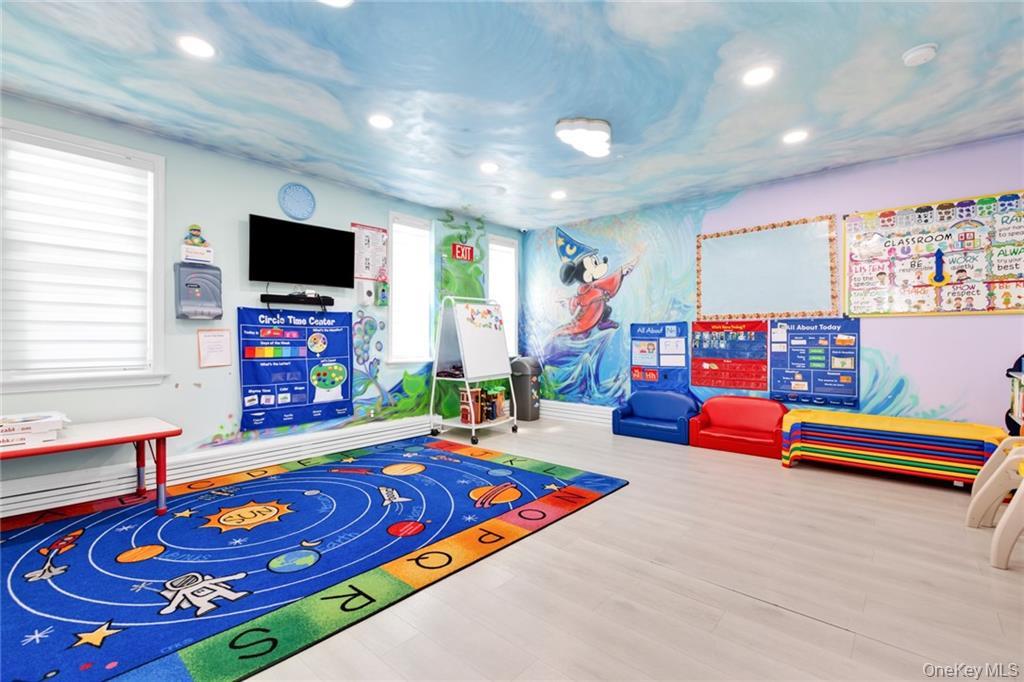 726 Manor Court, Brooklyn, NY 11235