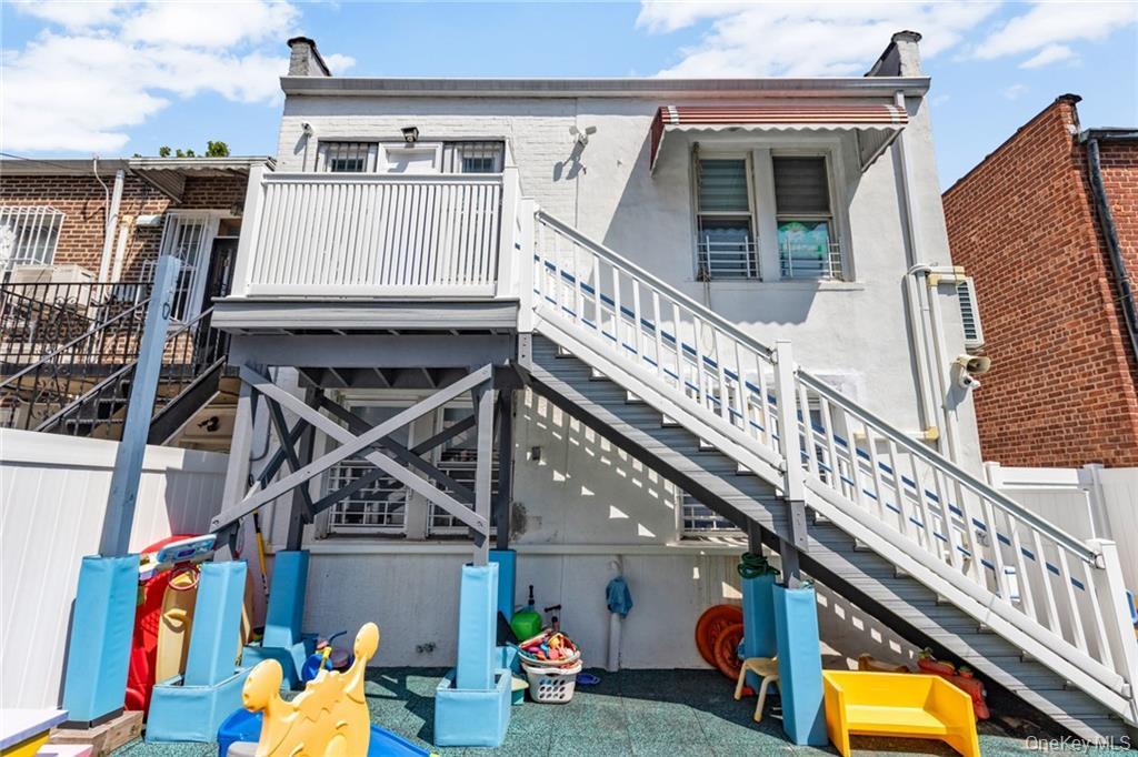 726 Manor Court, Brooklyn, NY 11235