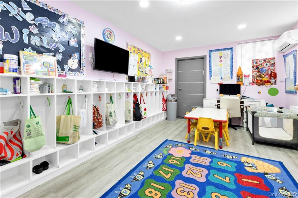 726 Manor Court, Brooklyn, NY 11235