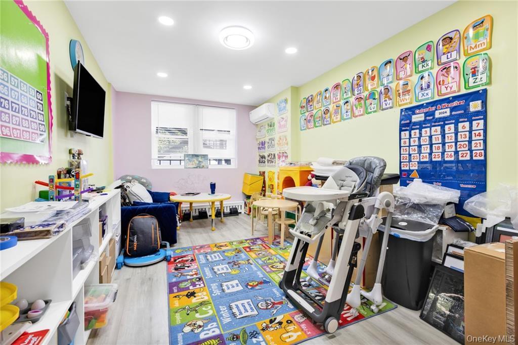 726 Manor Court, Brooklyn, NY 11235